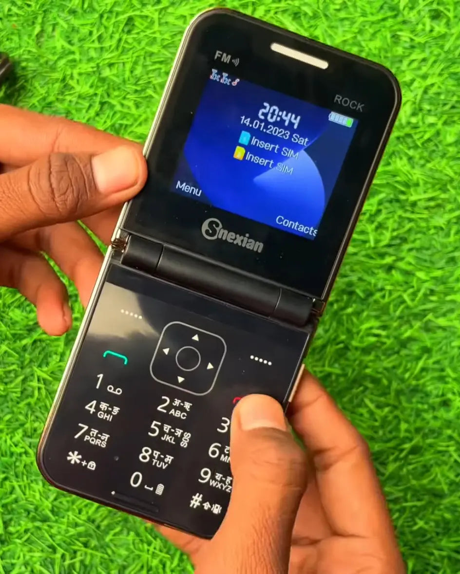 iPhone 15 Pro Flip Phone - KeyPad ⚡ Free Gift 🎁 Fire Bass